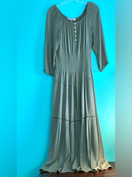 Olive Maxi Boho Dress - Picture 3 of 16